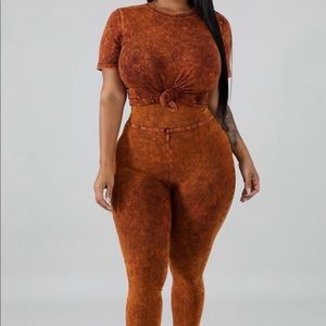 soft thick fabric that hugs the body just right!!